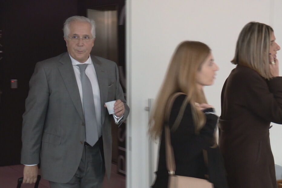 Procurador Orlando Figueira em guerra com a Justiça