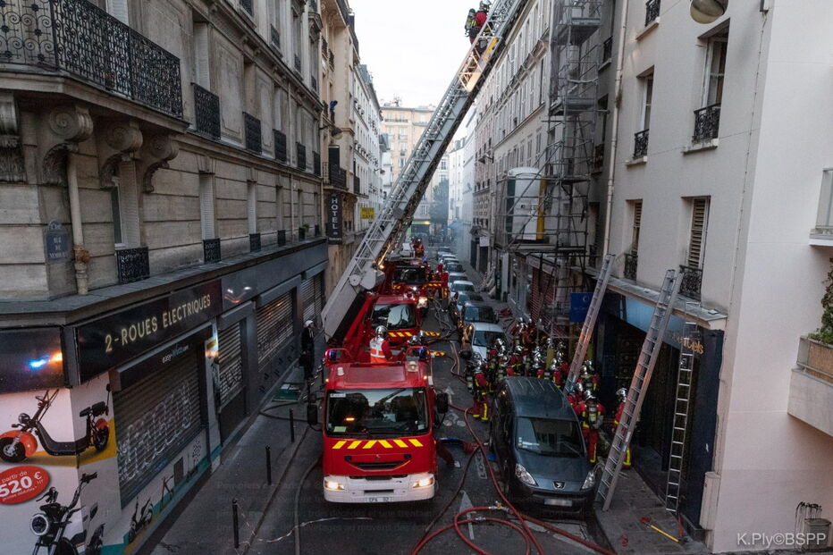 Português morre em incêndio num prédio no centro de Paris