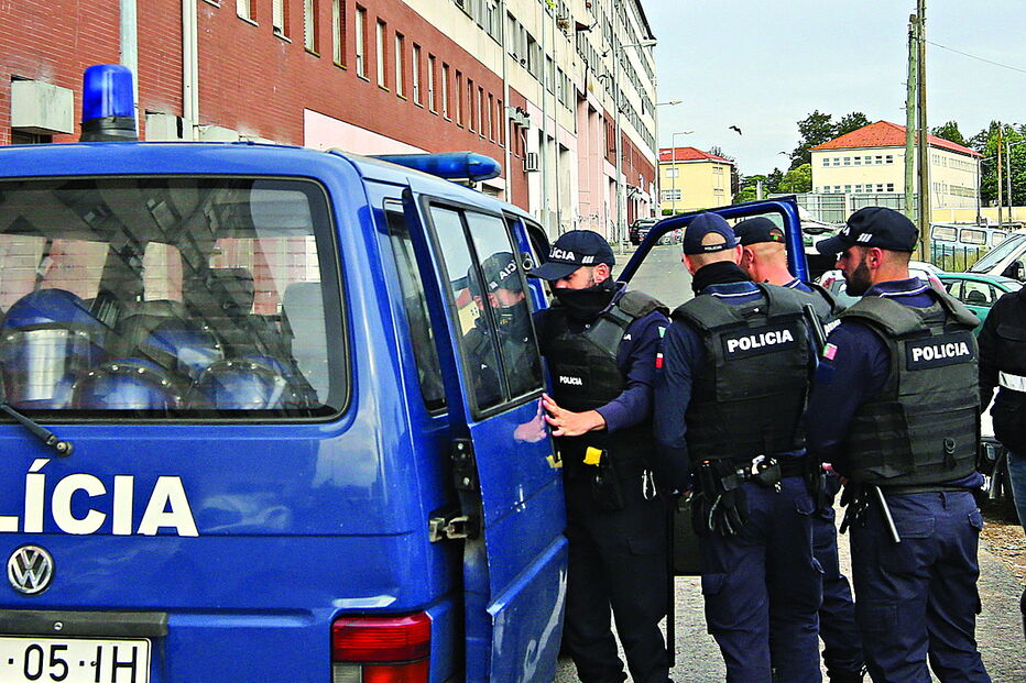 GNR empenhou ontem 275 militares na realização de 42 mandados de busca, na zona  de Loures e margem sul do tejo  