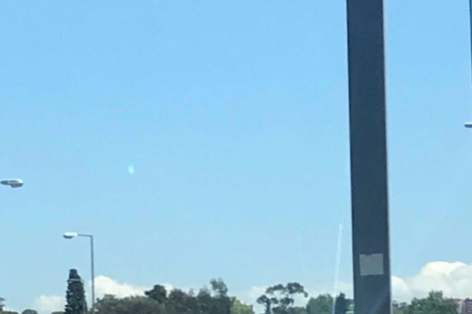 Capotamento de carro condiciona circulação no IC19 em Queluz de Baixo