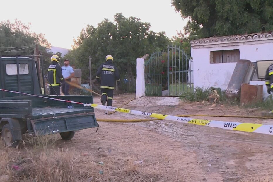 Incêndio em habitação faz um ferido em Olhão 