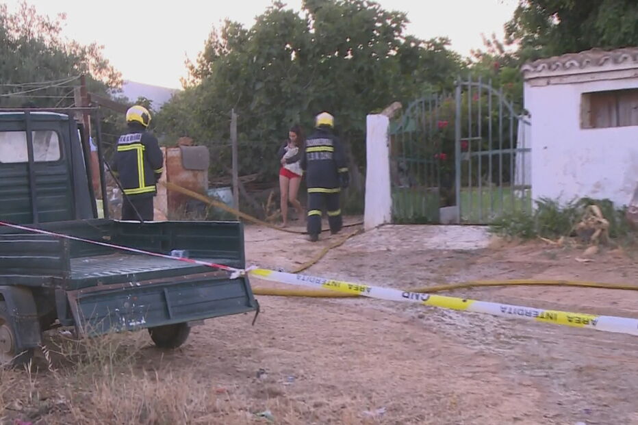 Incêndio em habitação faz um ferido em Olhão 