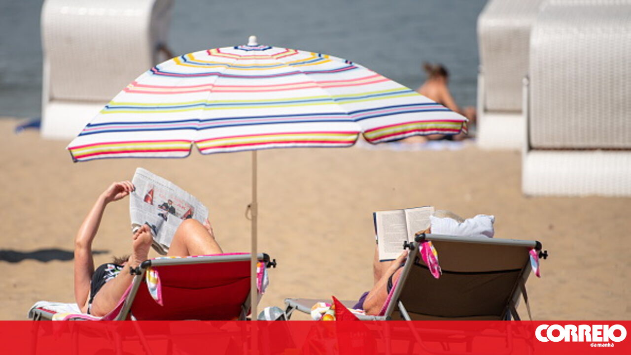 Liga recorre playas y piscinas para sensibilizar sobre protección solar y prevenir cáncer