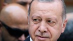 UE pede fim da ofensiva turca e ameaça bloqueio a financiamento