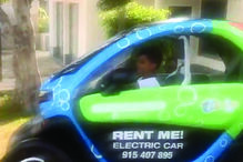 Cristianinho conduz carro elétrico