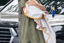 Meghan Markle com o bebé Archie	