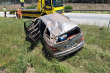 Dois jogadores menores entre seis feridos em despiste de carro na A1