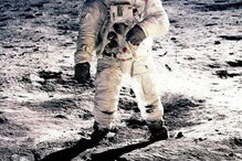 Neil Armstrong e Buzz Aldrin desceram à lua há 50 anos