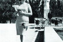 Apresentadora com 28 anos, no Parque Eduardo VII 