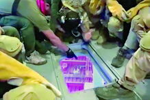  Militares preparam a abordagem