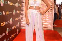 Maria Cerqueira Gomes muito sexy com um conjunto de calças e top