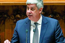 Centeno viu baixar o saldo negativo nas contas das Administrações Públicas 