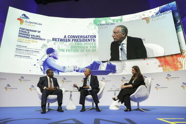 Marcelo Rebelo de Sousa e  Filipe Nyusi durante segunda edição do 'EurAfrican Forum'