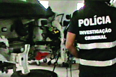 PSP apreendeu 25 carros inteiros e peças de outras 100 viaturas furtadas