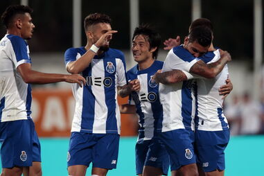 Dragões celebram no jogo de preparação entre FC Porto e Fulham 