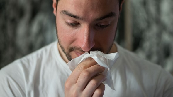Novos sintomas da variante Delta podem ser confundidos com constipação