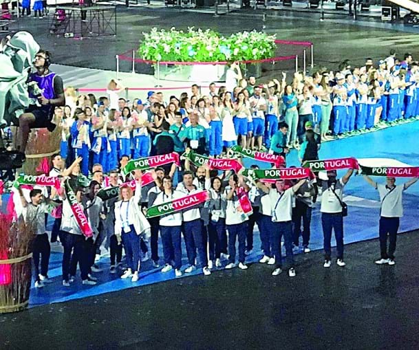 Portugueses em festa durante a cerimónia de encerramento dos Jogos Europeus