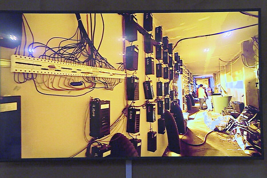 Equipamentos que permitiam puxar a eletricidade de um posto de transformação