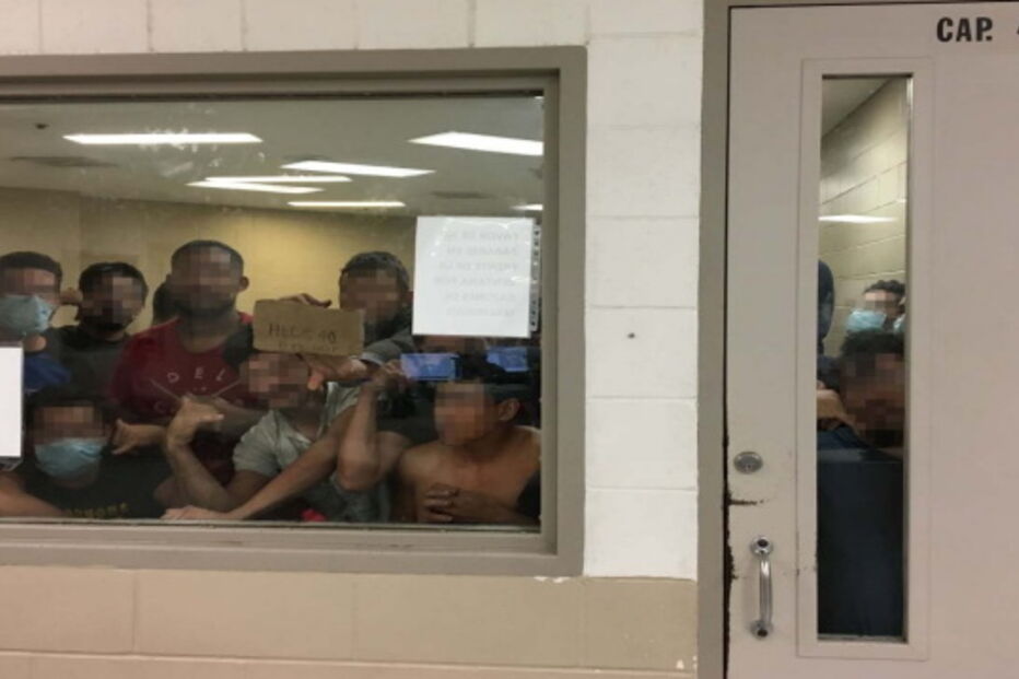 Novas imagens mostram condições precárias de crianças e adultos nos centros de detenção nos EUA