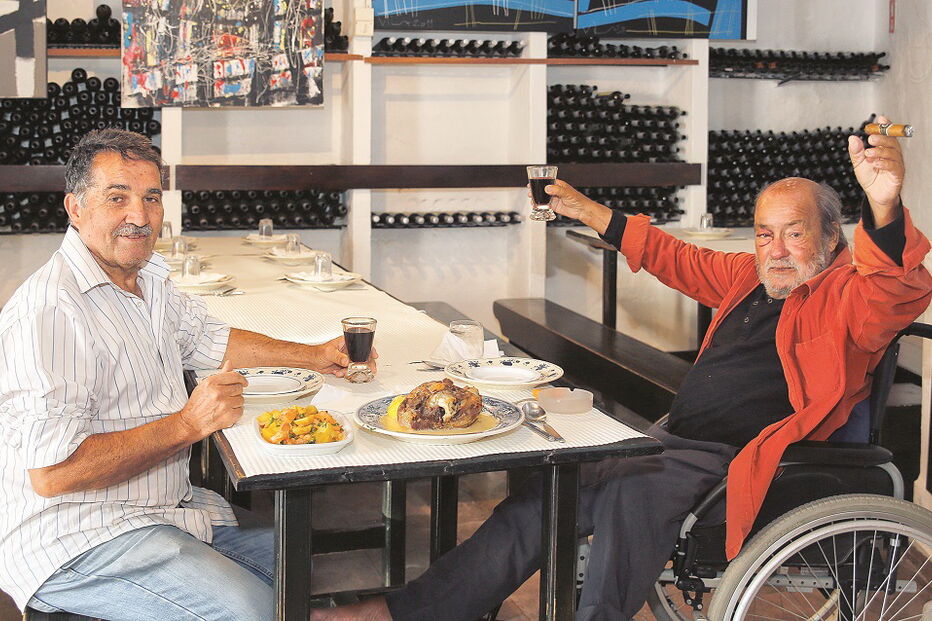 Vila conseguiu convencer o amigo de infância Lisa a abrir um restaurante só com comida tradicional em Portimão