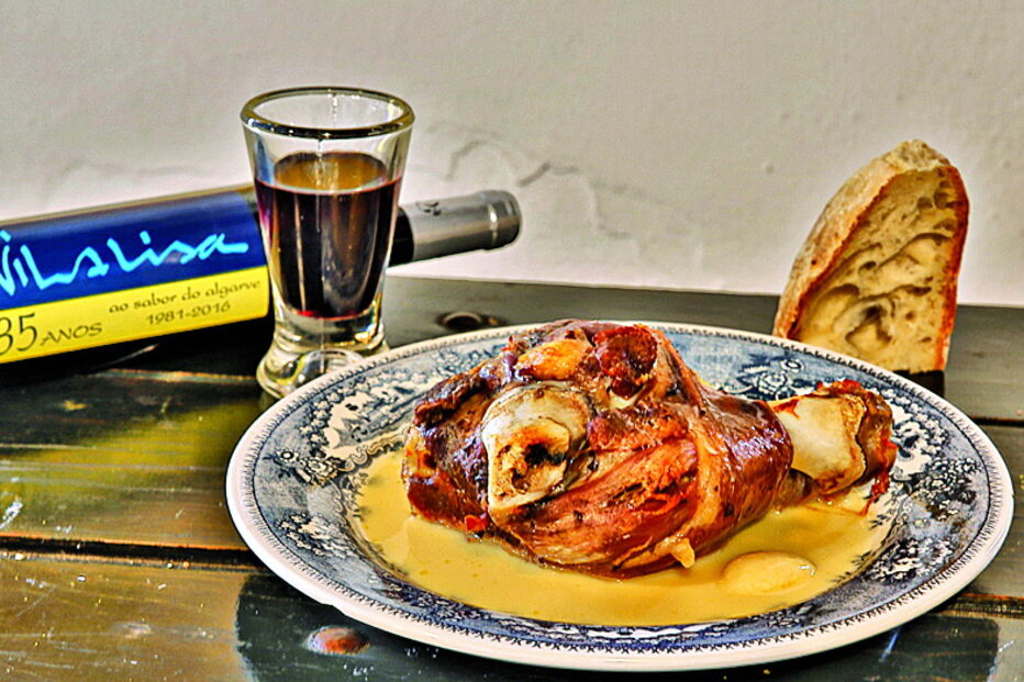 Pernil de porco assado no forno