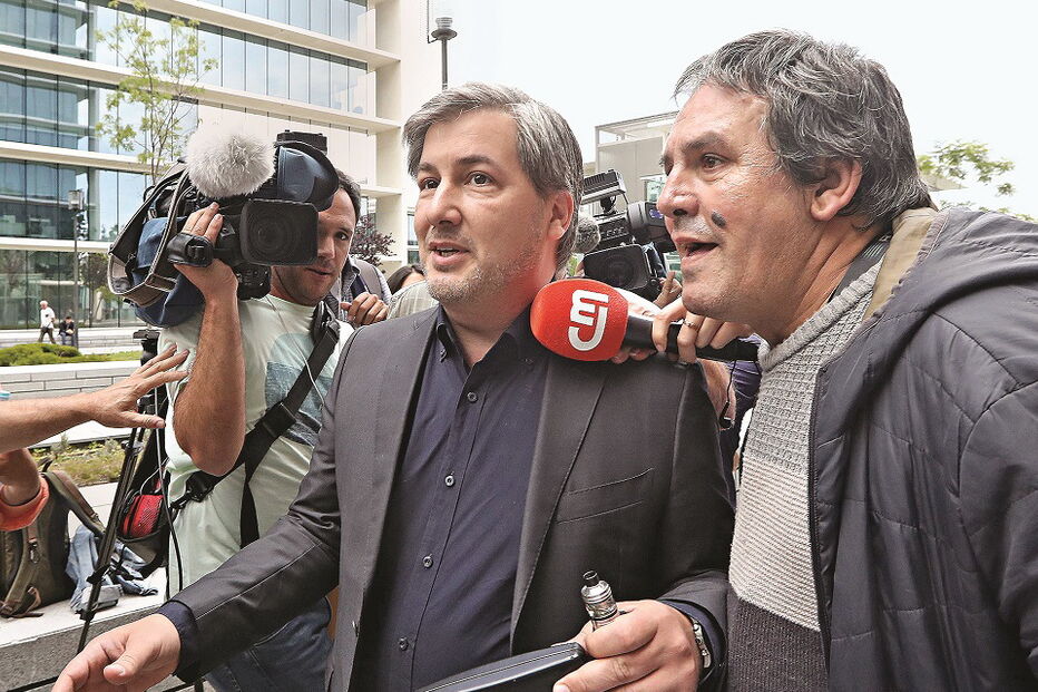 Bruno de Carvalho chegou ao tribunal acompanhado pela irmã, como tem sido hábito  