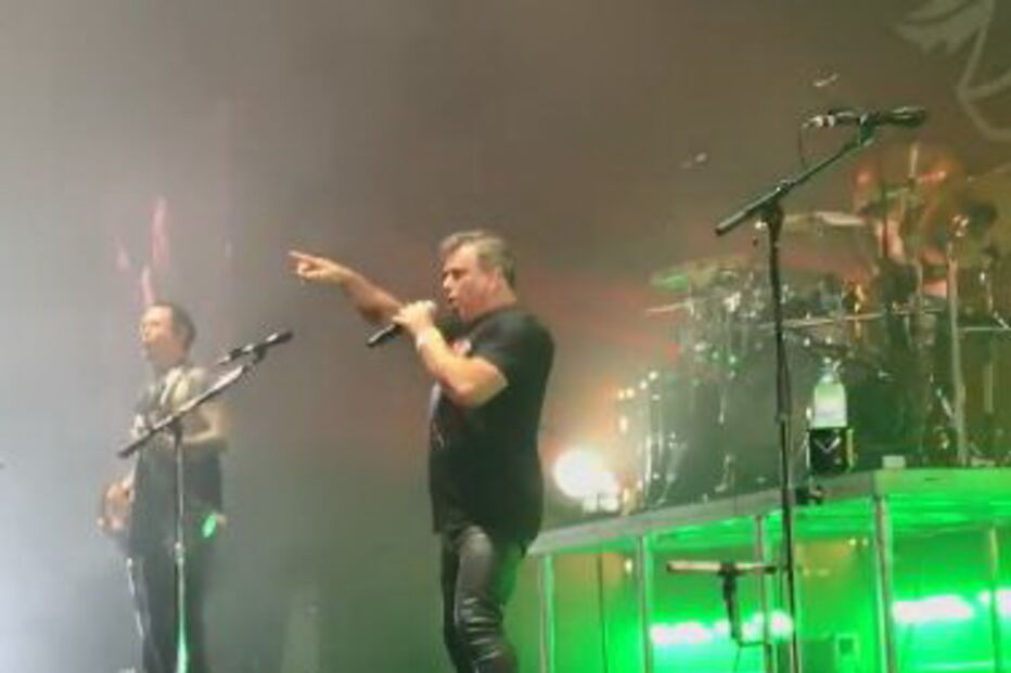 Toy esteve em festival de metal e surpreendeu fãs de Trivium