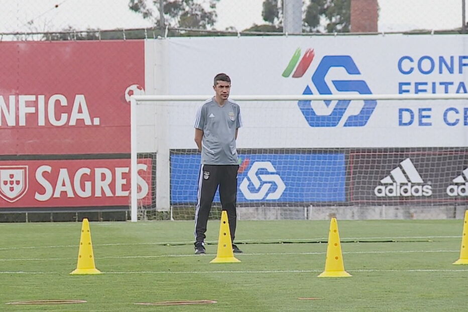  Bruno Lage quer fechar contas do plantel do Benfica com mais um avançado