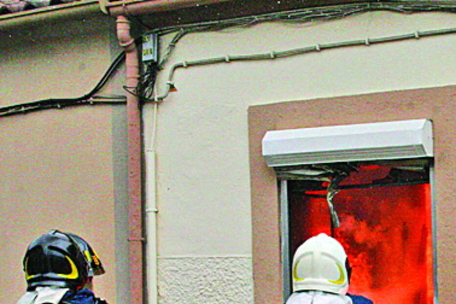 Bombeiros apagaram chamas 