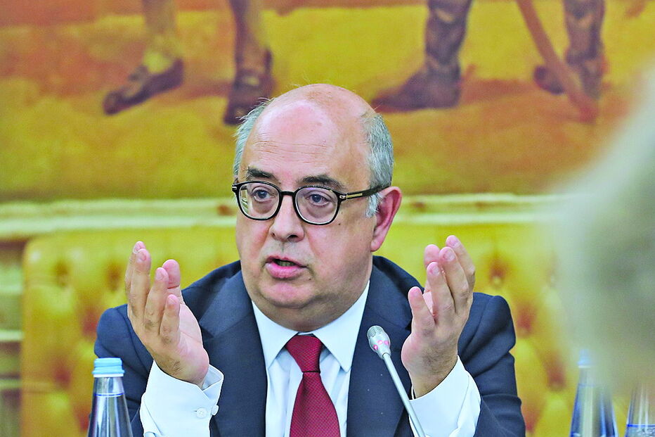 Antigo governante diz que “é absolutamente inexplicável” ser arguido 