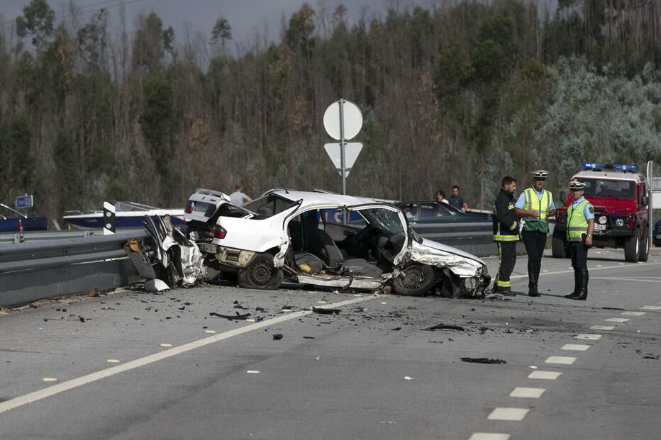 Choque brutal no IP3 mata mulher em Mortágua