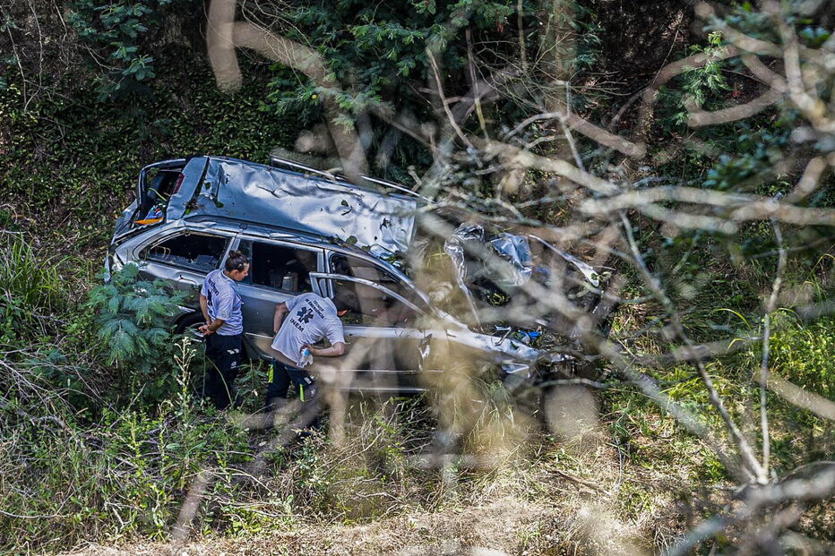 Bebé de 10 meses entre dois mortos em queda de carro em barragem de Canelas. Há três feridos