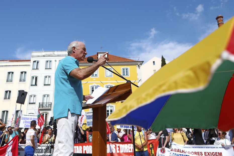 CGTP vai reclamar ao Presidente da República inconstitucionalidade da lei laboral 