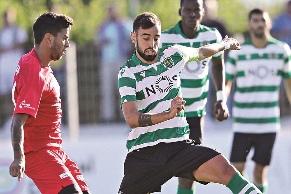 Bruno Fernandes em ação no jogo de ontem, no qual marcou um golo 