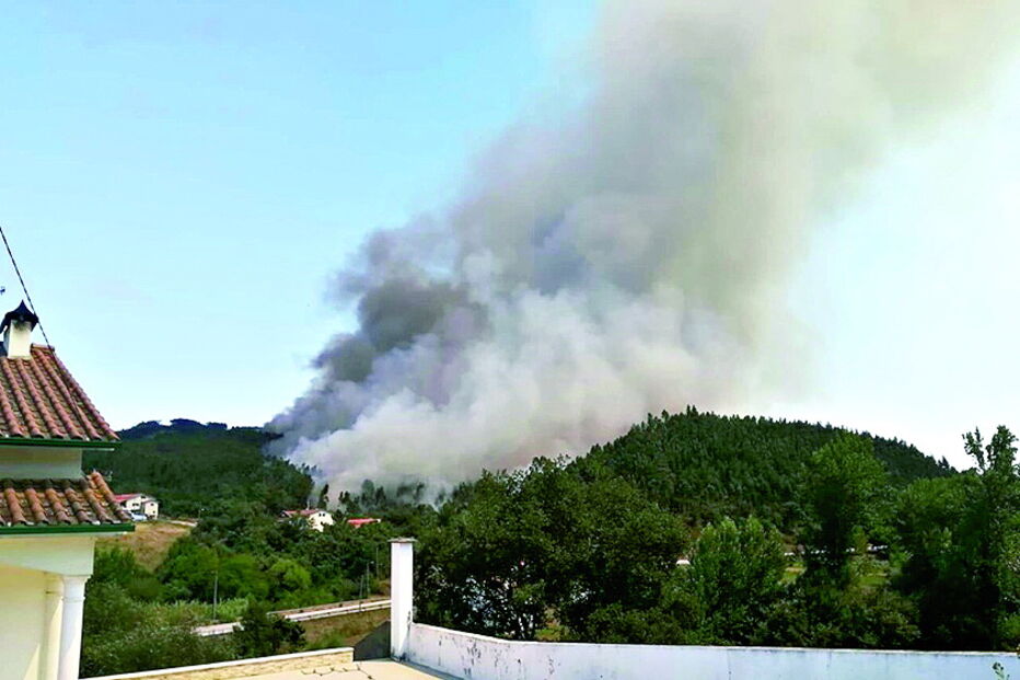 Fogo esteve próximo, mas não ameaçou casas