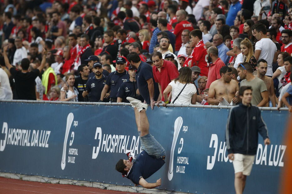 Benfica esmaga Académica no jogo de pré-época em Coimbra