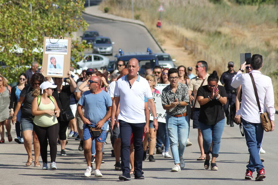 Manifestação de utentes devido à falta de condições no Hospital de Portimão