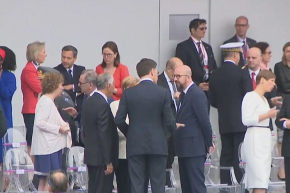 Marcelo Rebelo de Sousa na parada militar do Dia Nacional de França