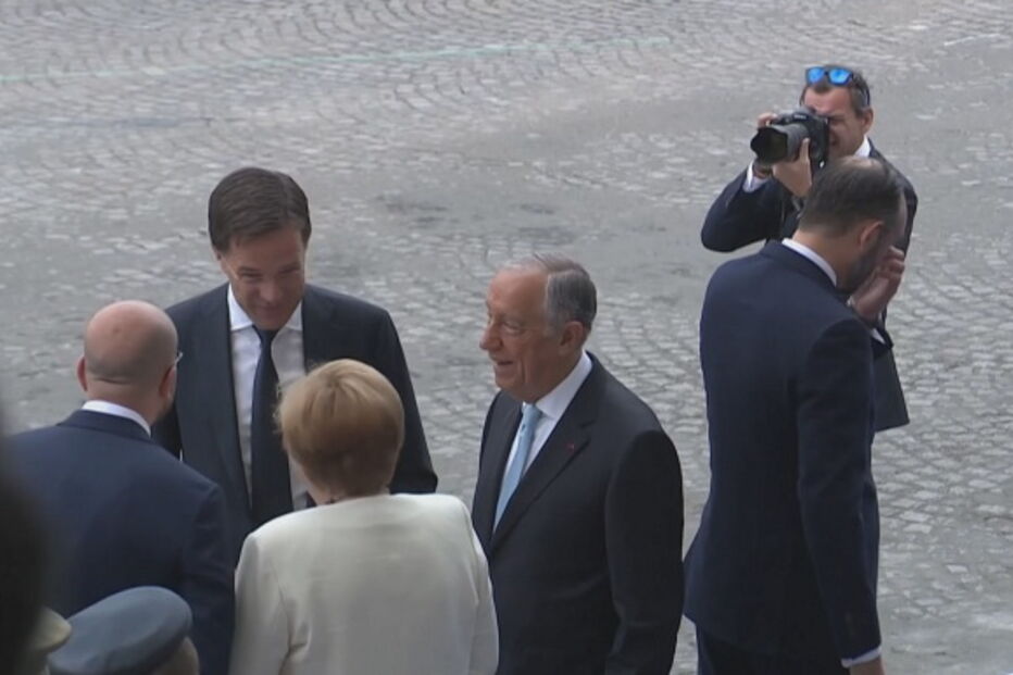 Marcelo Rebelo de Sousa na parada militar do Dia Nacional de França