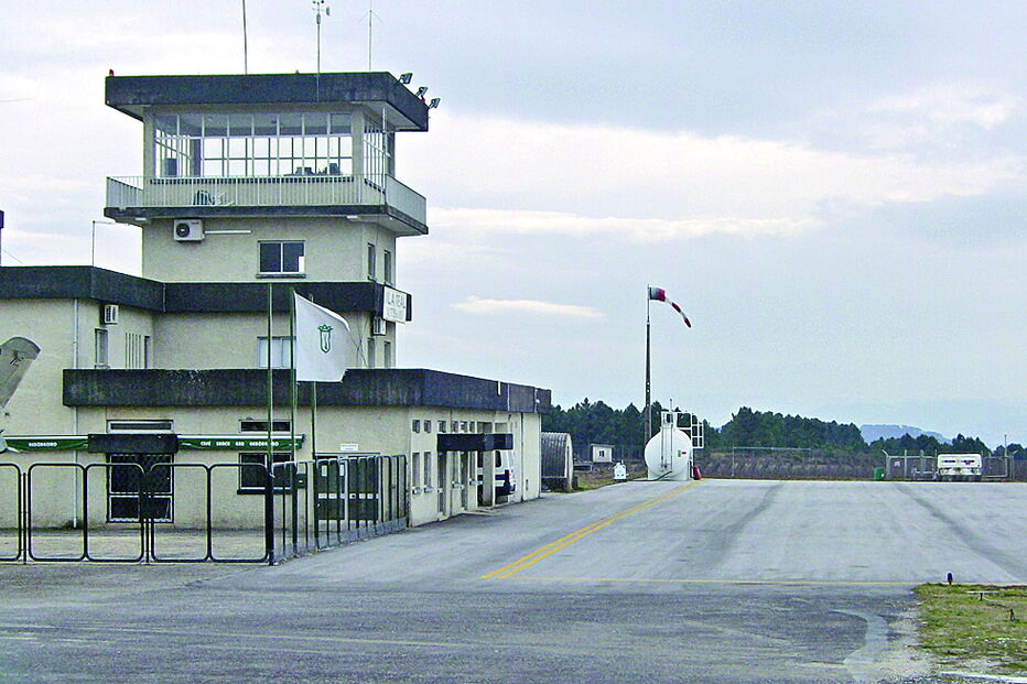 Aeródromo municipal de Vila Real fecha após abatimento  