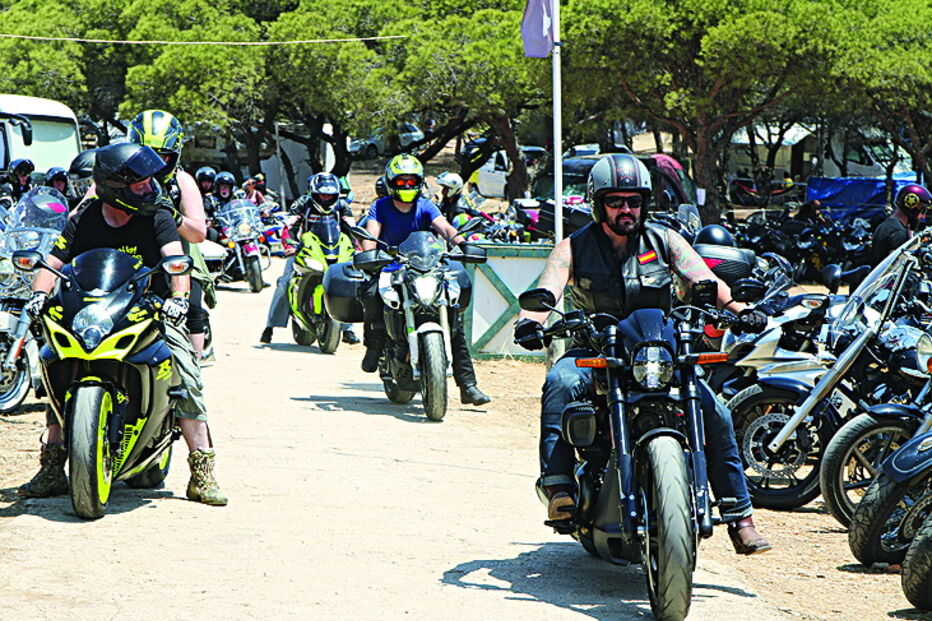 Convívio move motociclistas rumo à concentração de Faro