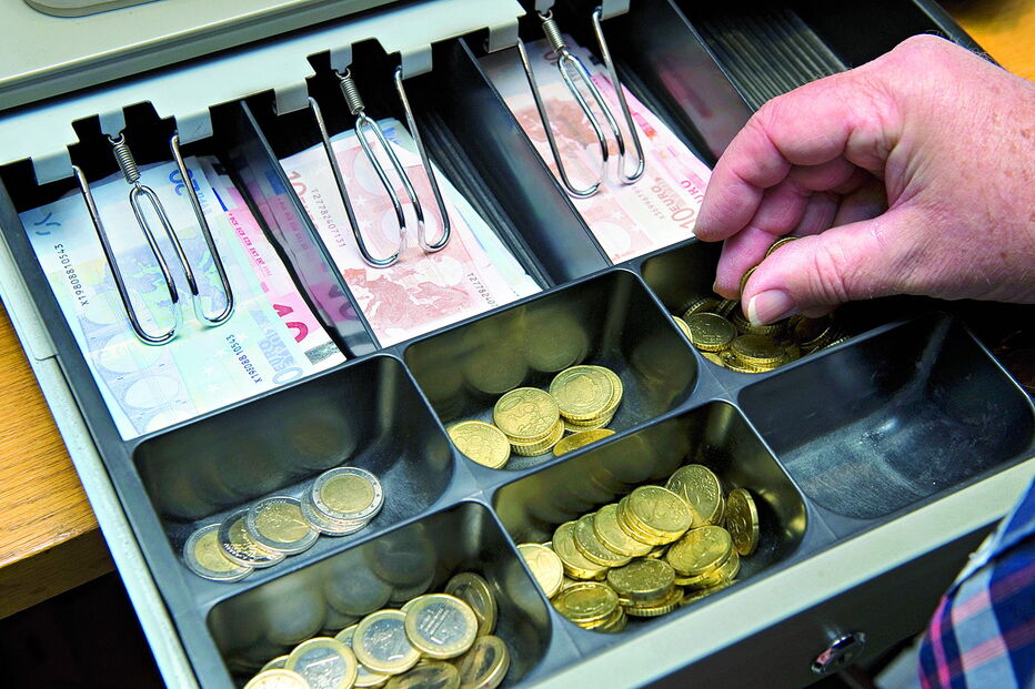 Suspeito tinha na sua posse notas de 50, 20, 10 e 5 euros 