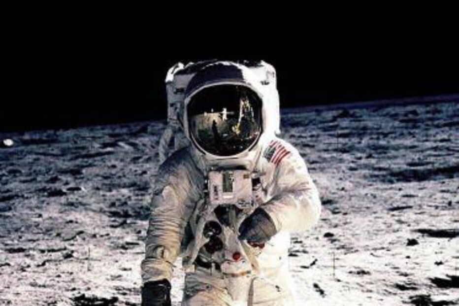 Neil Armstrong e Buzz Aldrin desceram à lua há 50 anos