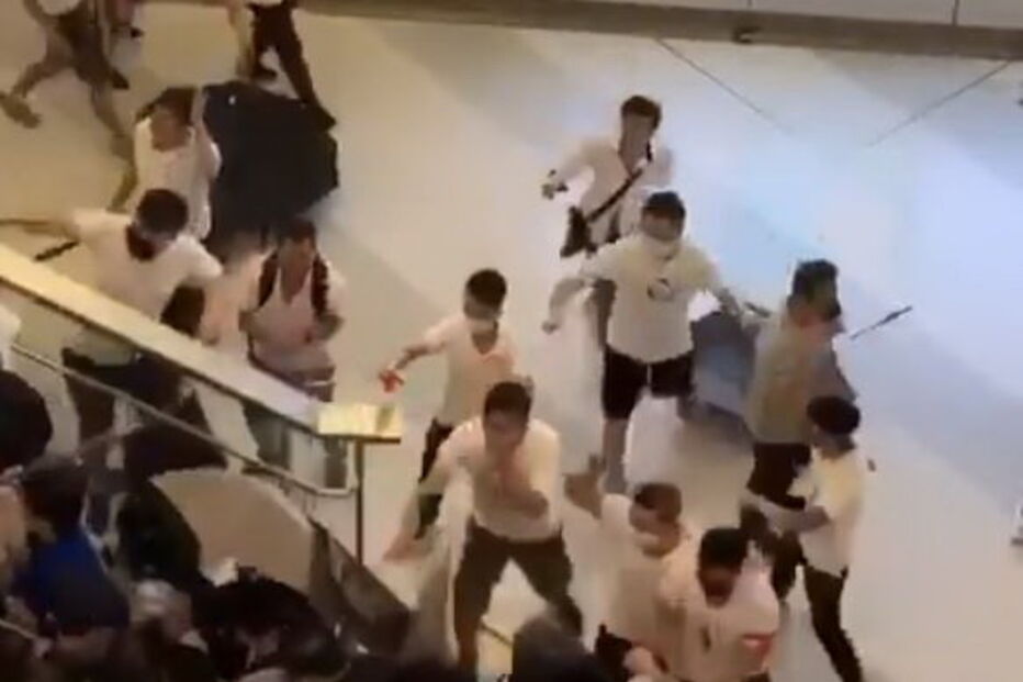 Protestos dos manifestantes antigovernamentais em Hong Kong