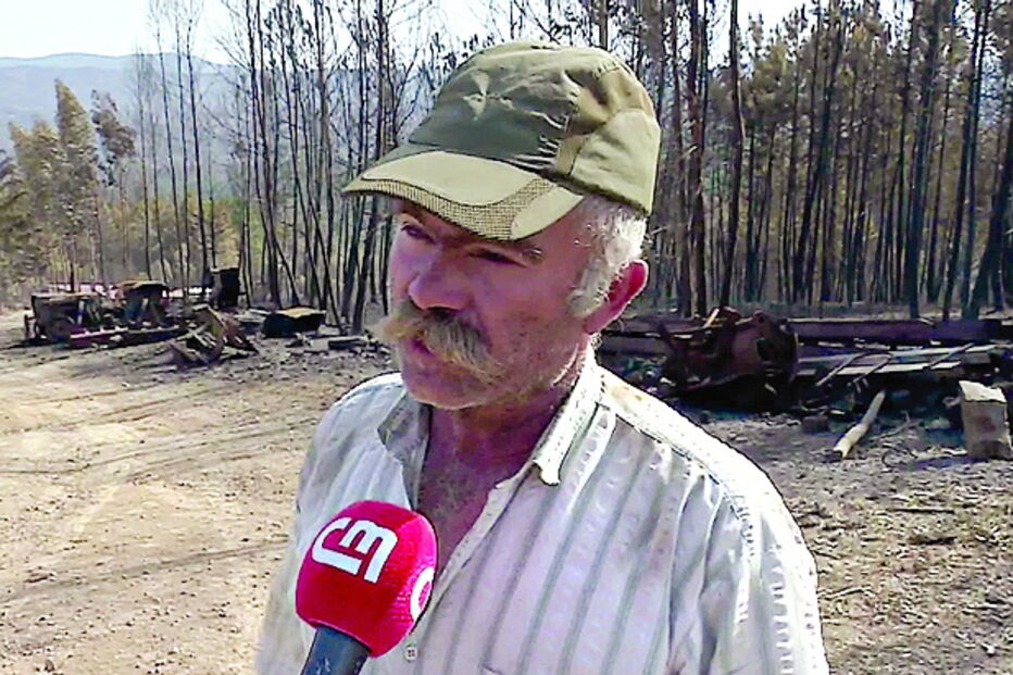 Fernando Fernandes perdeu carvão vegetal e um trator   