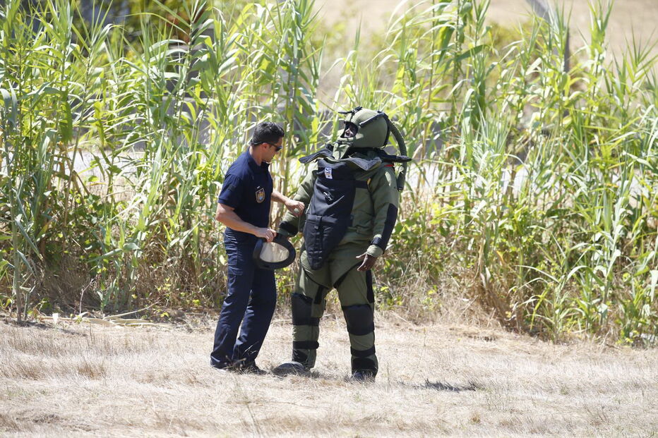 Encontrados engenhos explosivos em caixote de lixo em Coina 