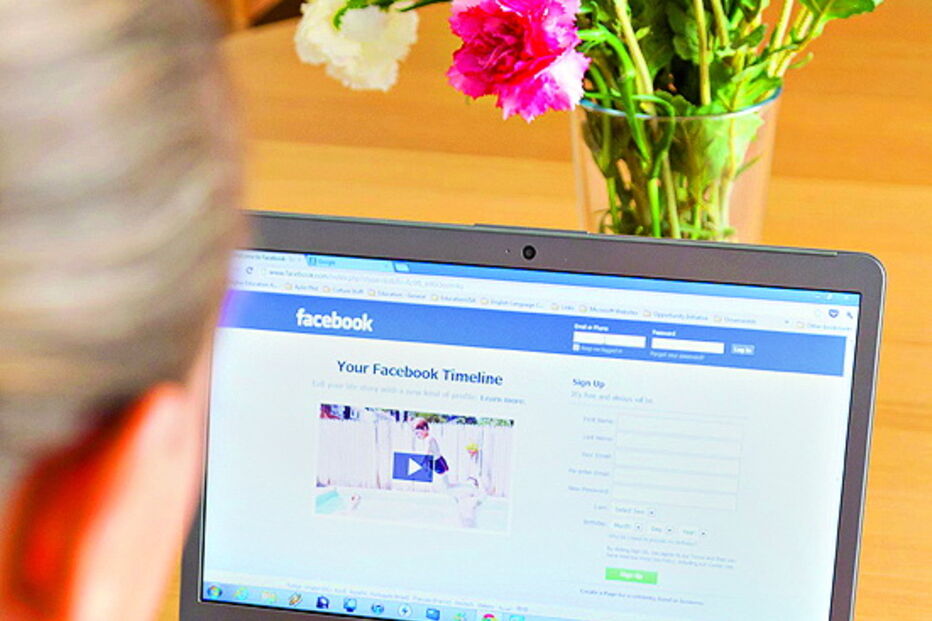 Usou a rede social Facebook 