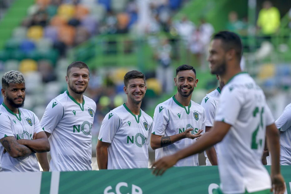 Sporting - Valencia em jogo de apresentação aos sócios e disputa do Troféu Cinco Violinos, em Alvalade 