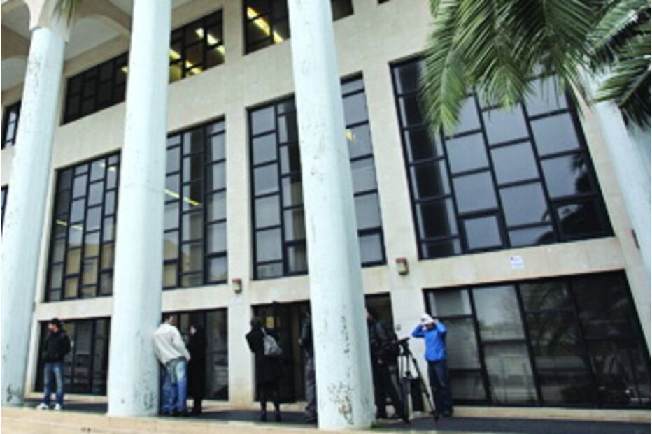 Listas foram entregues no Tribunal de Oeiras onde juiz estava de turno  