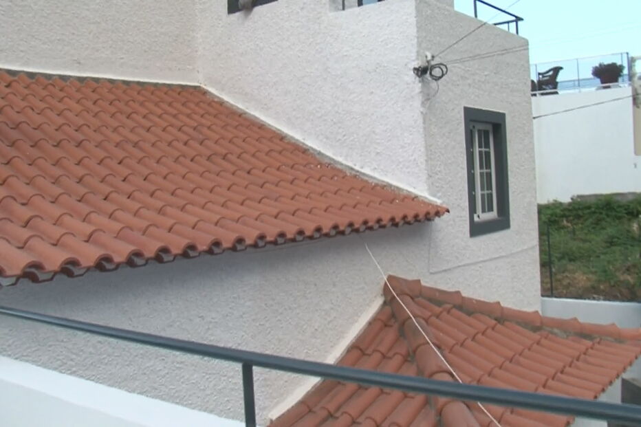 Mulher assassinada pelo companheiro na Calheta